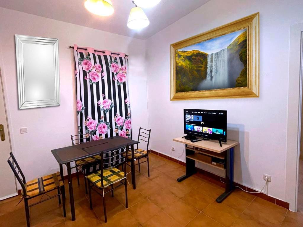 Don Quijote Apartaments Tph Madrid Luaran gambar